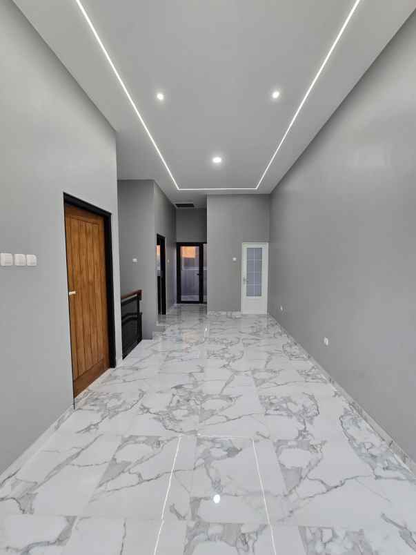 dijual rumah villa indah permai kota bekasi