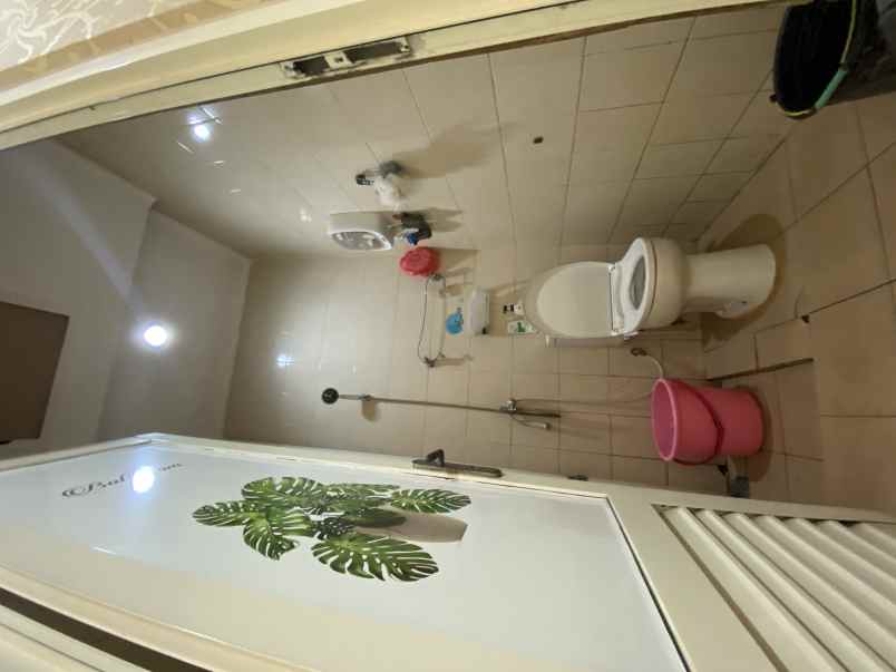 dijual rumah villa melati mas