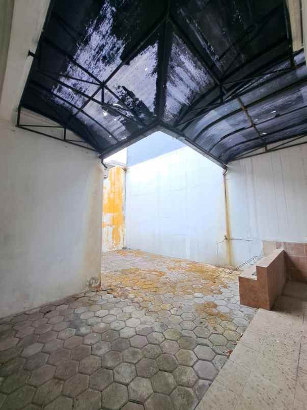 dijual rumah wisata bukit mas