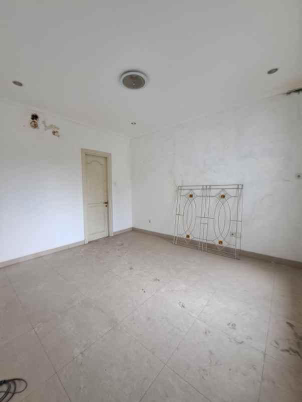 dijual rumah wisata bukit mas