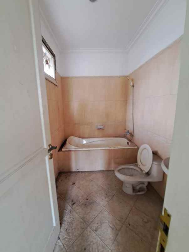 dijual rumah wisata bukit mas