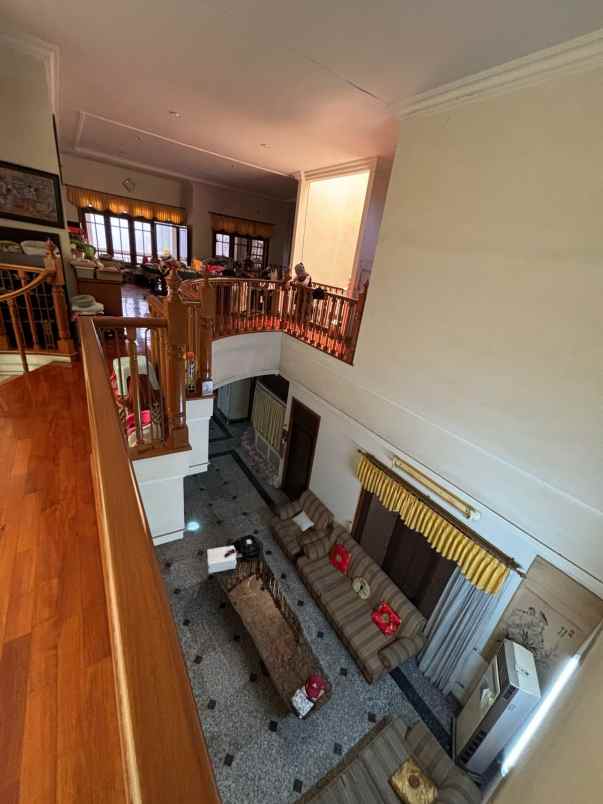 dijual rumah wisma mukti