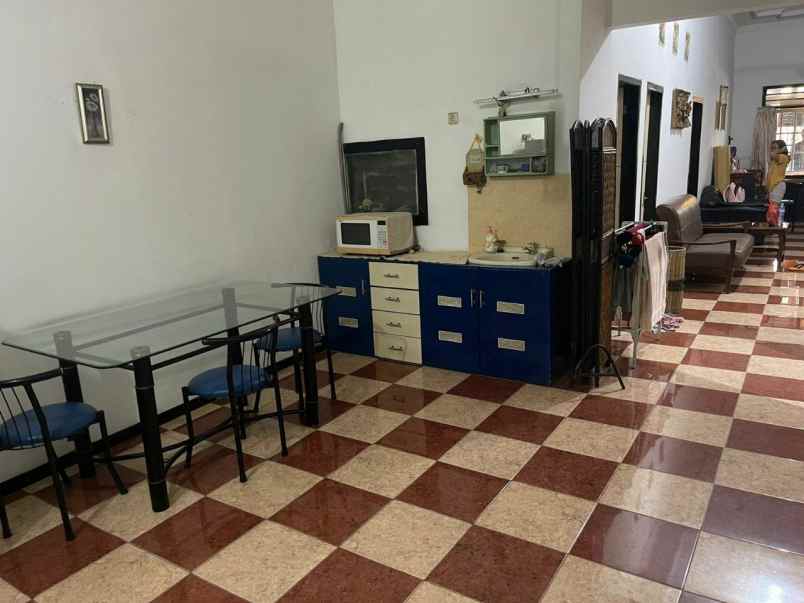 dijual rumah wisma mukti