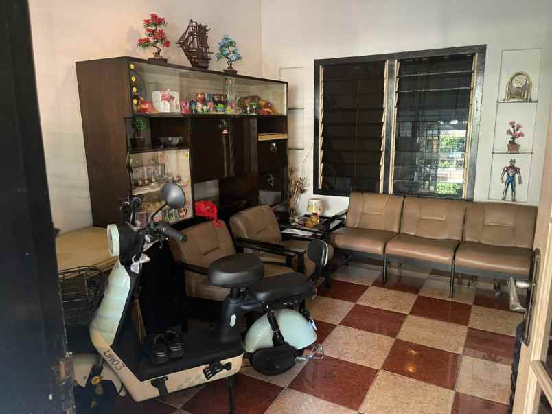 dijual rumah wisma mukti