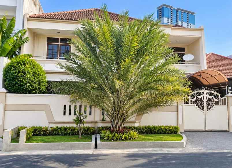 dijual rumah wisma permai barat