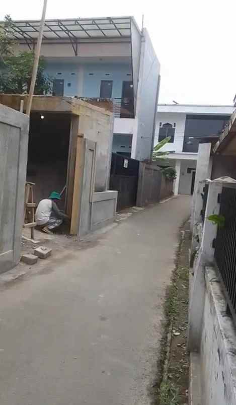 dijual tanah 242 m2