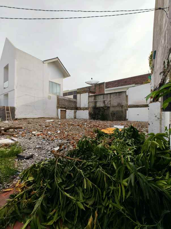 dijual tanah cipinang indah