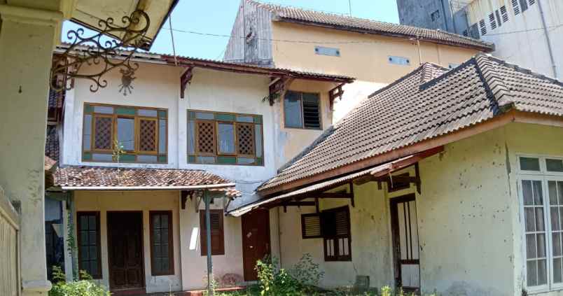 dijual tanah dan bangunan di sukarno hatta kendal