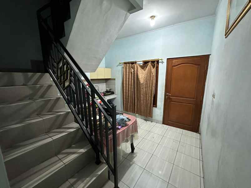 dijual tanah jalan merin meruya selatan