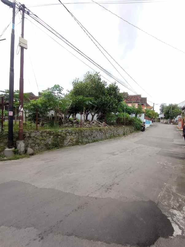 dijual tanah jl kaliurang km 10