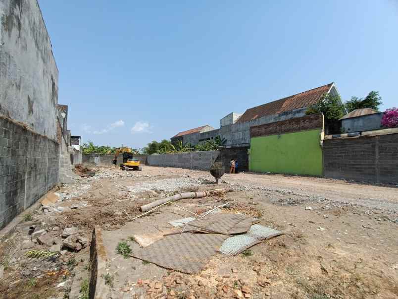 dijual tanah jl sri rahayu no 129 area