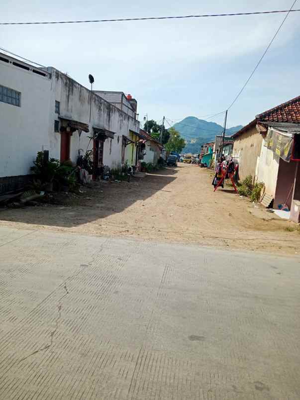 dijual tanah kampung tambakan