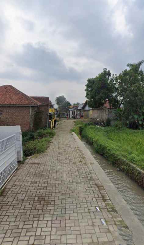 dijual tanah kampung tambakan