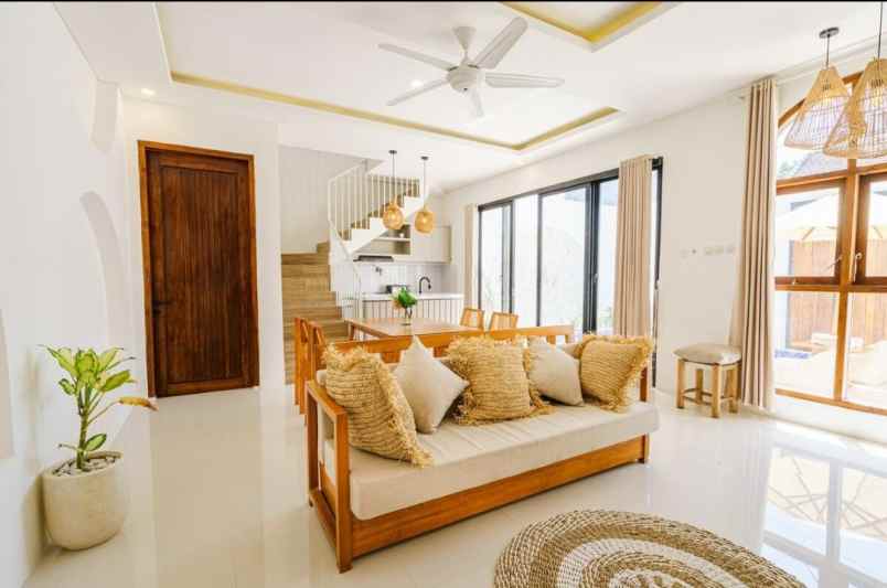 dijual villa canggu berawa kuta utara
