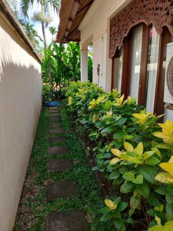 dijual villa nyaman terawat strategis di jimbaran bali