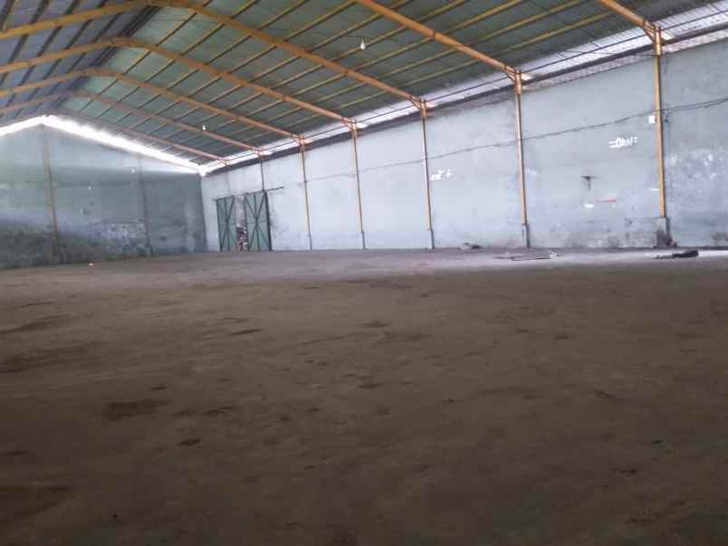 disewakan gudang di jombang
