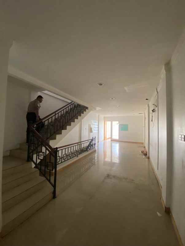 disewakan ruko gudang kantor cawang