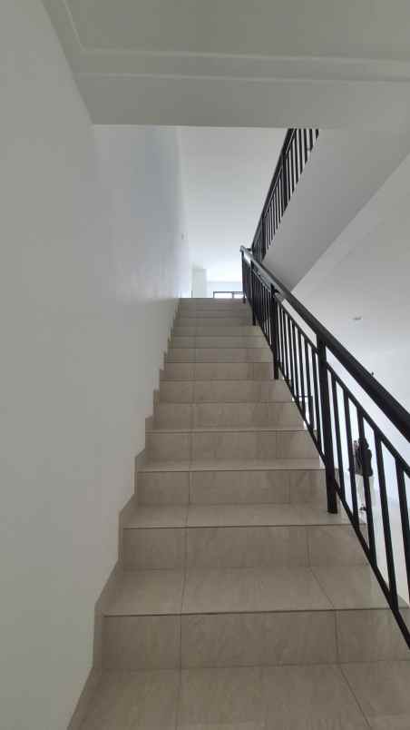 disewakan ruko gudang kantor ruko centeria square