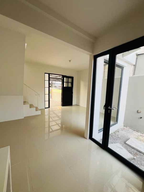 disewakan rumah amesta living