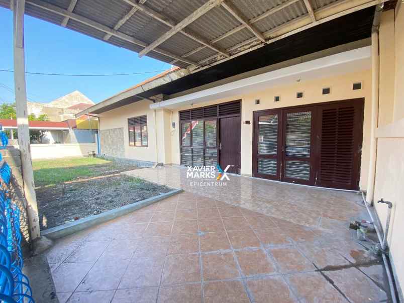 disewakan rumah dan gudang ngagel jaya selatan