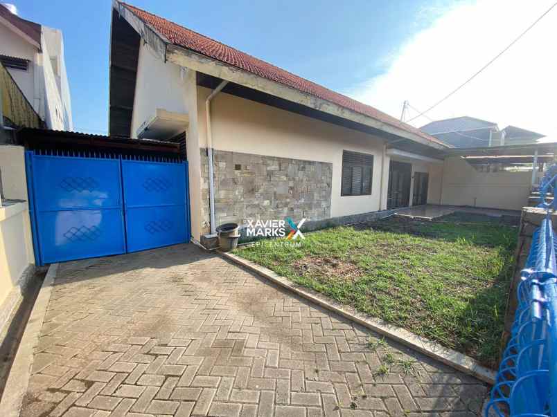 disewakan rumah dan gudang ngagel jaya selatan