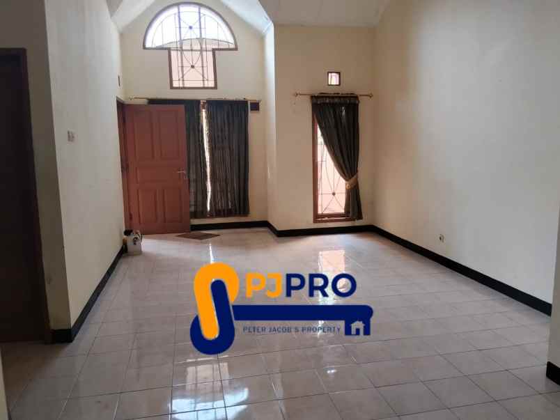 disewakan rumah harapan indah 2 cluster