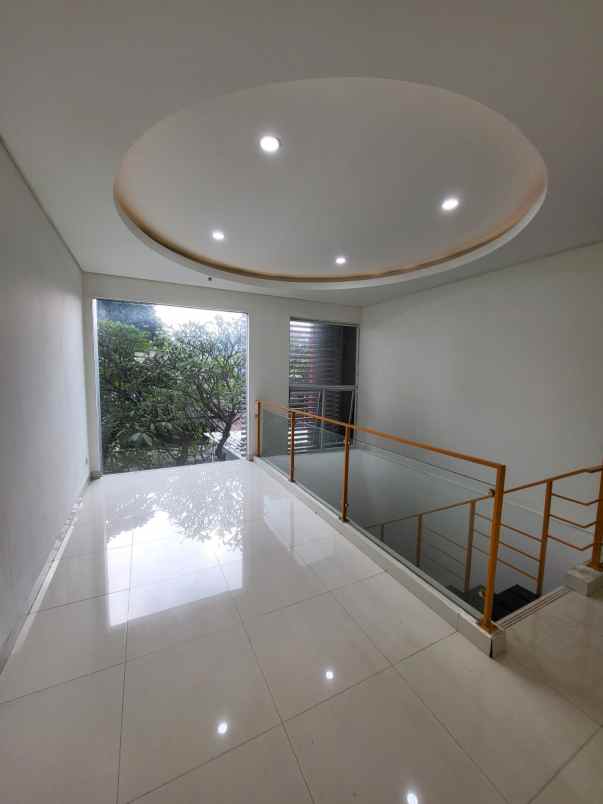 disewakan rumah jl tunda bara cilandak