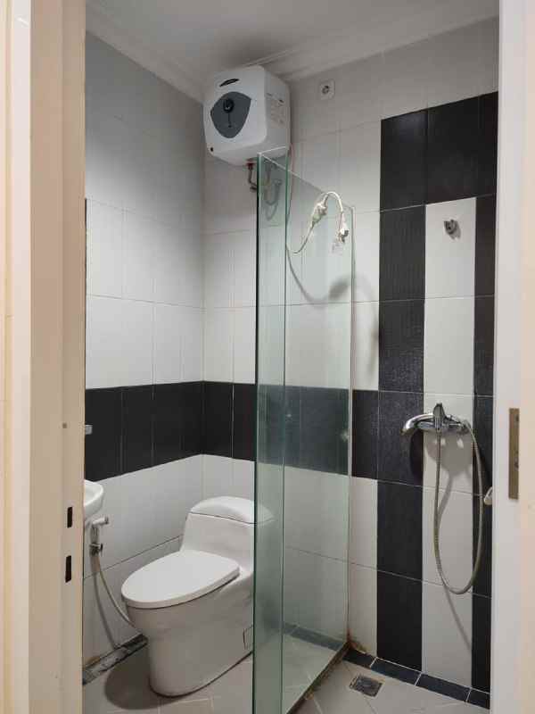 disewakan rumah sukolilo dian regency