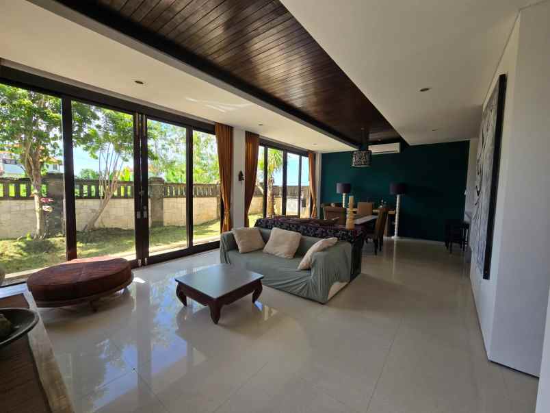 disewakan villa ungasan