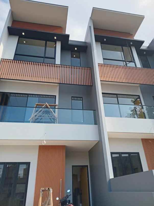 for sale fresh house setraduta bandung