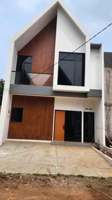 hunian cluster mewah nempel jalan raya cilangkap