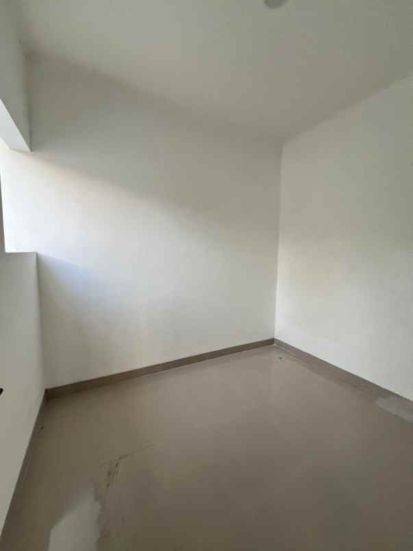 jual bu rumah 2 lantai lokasi super strategis cilegon