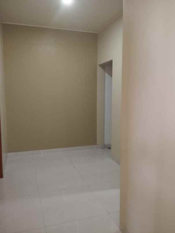 jual rumah baru kav dki meruya utara