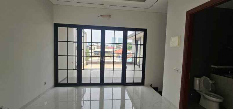 jual rumah permata buana jkt bar