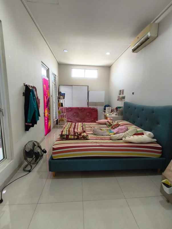 jual rumah siap huni 2 5 lantai citra gran cibubur