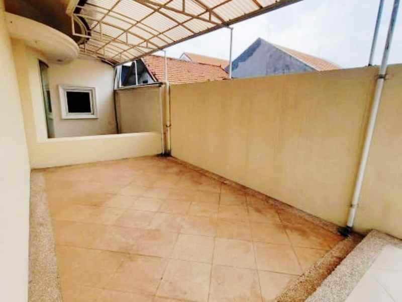 jual sewa rumah mewah shm di tenggilis surabaya