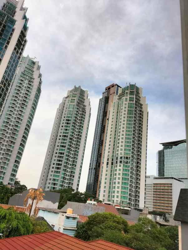 kosan guest house di jalan setiabudi jakarta selatan