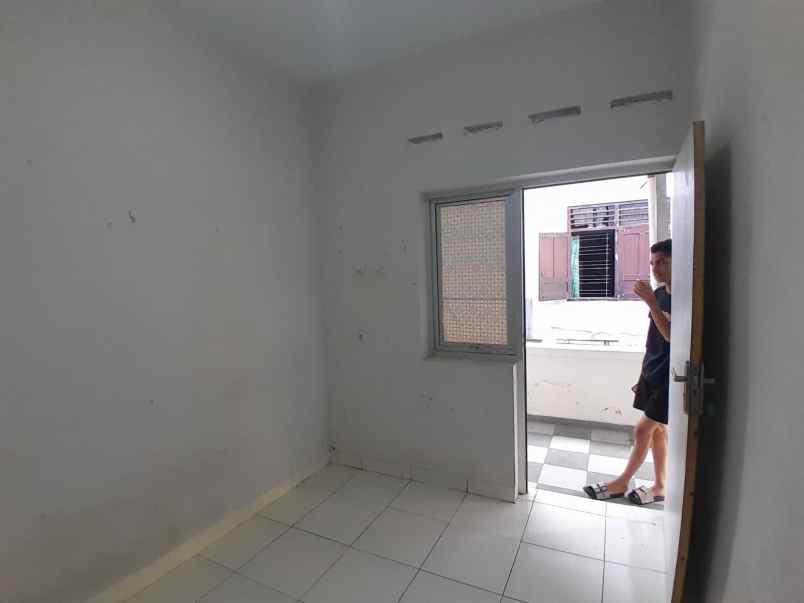 kost 23 kamar dijual murah dekat kampus ukrim