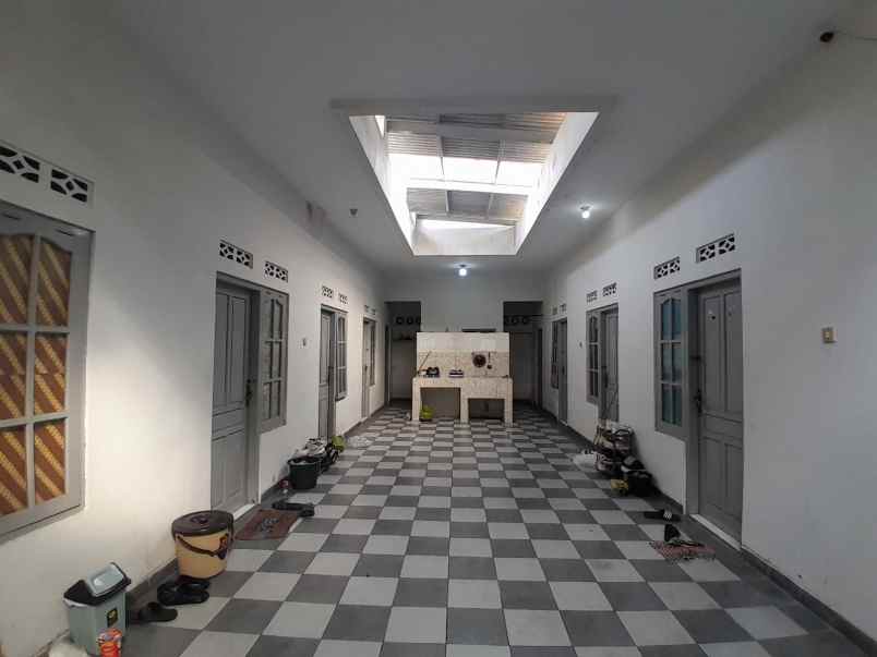 kost 23 kamar dijual murah dekat kampus ukrim