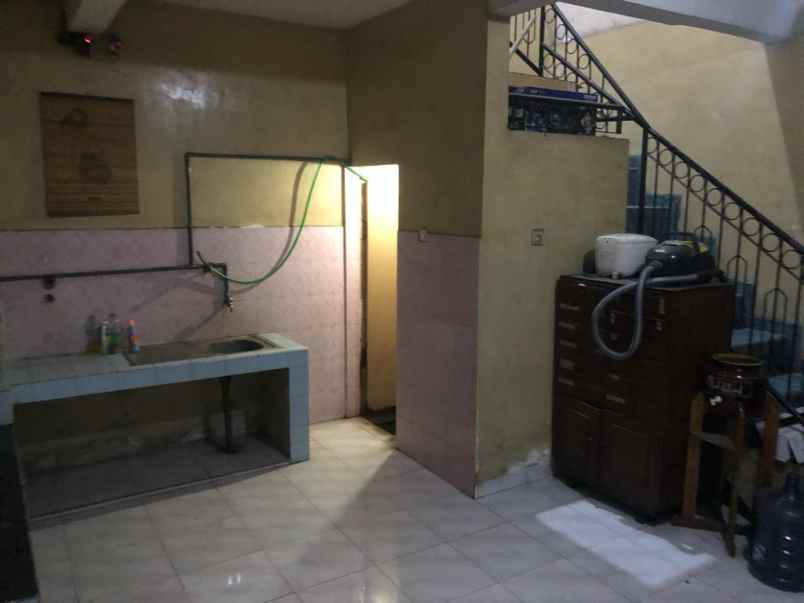 raya rungkut tempat cocok untuk dibuat tempat usaha