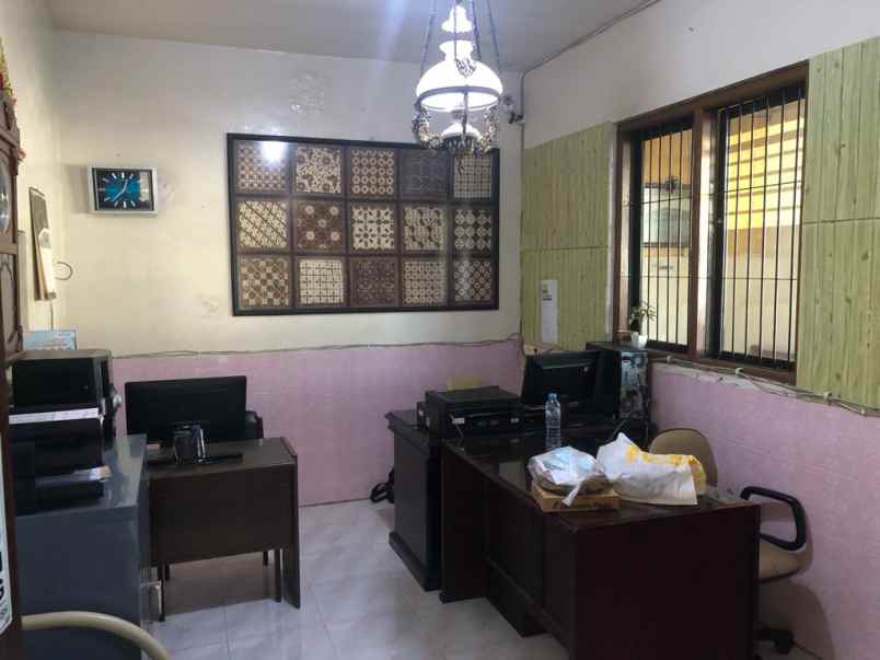 raya rungkut tempat cocok untuk dibuat tempat usaha