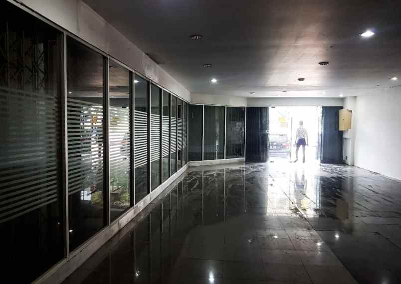 ruko gandeng di lippo karawaci tangerang