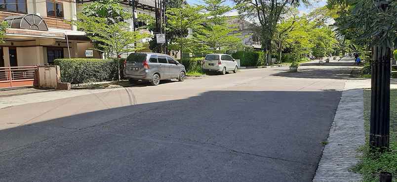 ruko gudang kantor jalan mustang