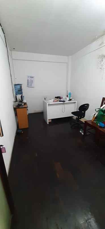 ruko gudang kantor jalan mustang