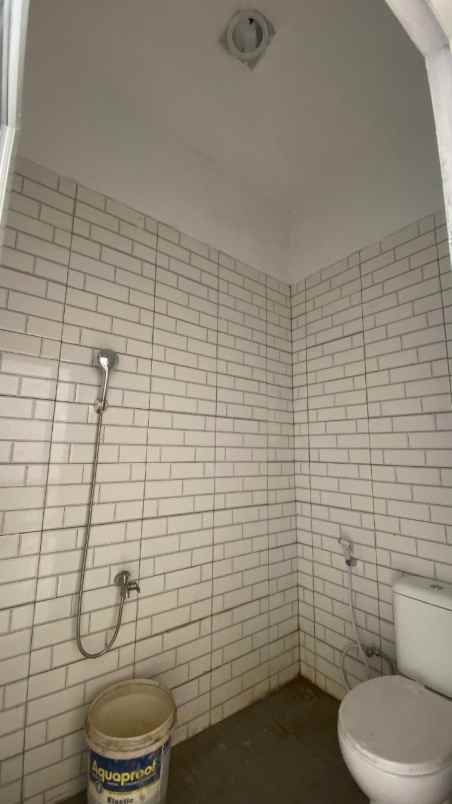 ruko pinggir jalan raya mustikajaya kota bekasi