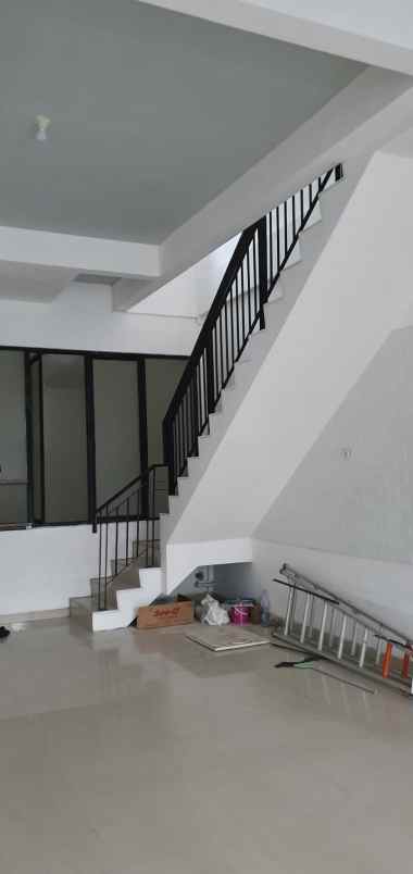 ruko san antonio shopping street pakuwon city