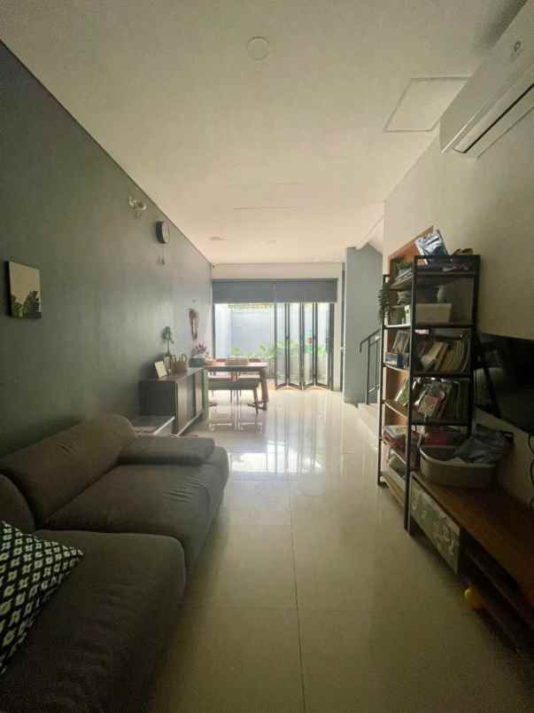 rumah 2 lantai dalam cluster dekat ui margonda depok