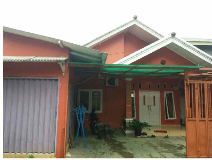 rumah 3 kt nempel gerbang tol kukusan depok