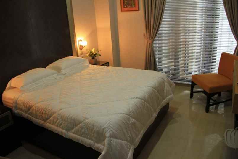 rumah alam elok pondok pinang