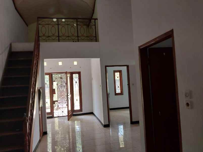 rumah aman dan nyaman di tki 2 bandung